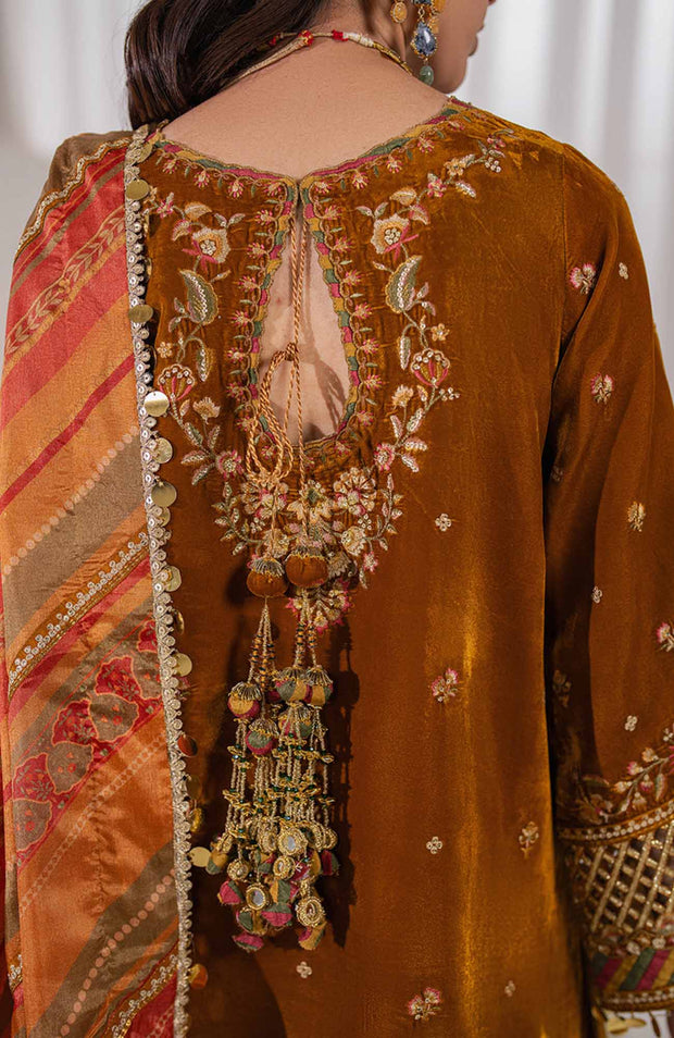 Baroque - EMBROIDERED VELVET COLLECTION'24 BY BAROQUE UNSTITCHED 3 PIECE SUIT WINTER COLLECTION - aubranz.com