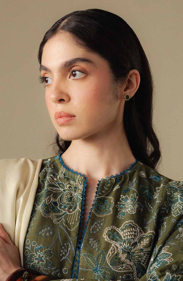 Zara_Shahjahan - COCO WINTER'25 BY ZARA SHAHJAHAN EMBROIDERED KHADDAR SUITS UNSTITCHED 3 PIECE - WINTER COLLECTION - aubranz.com