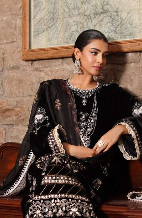 Sadiaasad - SUZAANIKARI WINTER SHAWL'24 BY NOOR BY SAADIA ASAD Embroidered Suits Unstitched 3 Piece - Winter Collection - aubranz.com