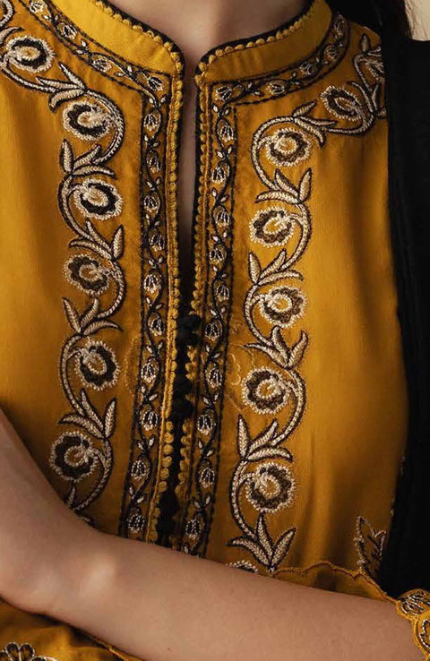 Zara_Shahjahan - COCO WINTER'25 BY ZARA SHAHJAHAN EMBROIDERED KHADDAR SUITS UNSTITCHED 3 PIECE - WINTER COLLECTION - aubranz.com