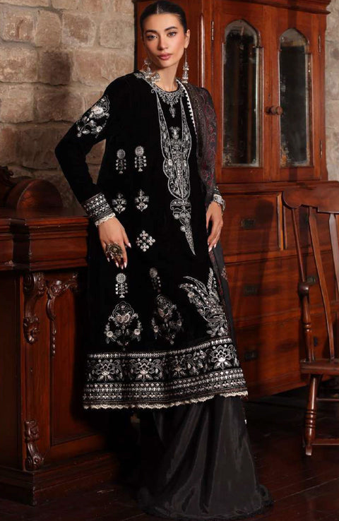 Sadiaasad - SUZAANIKARI WINTER SHAWL'24 BY NOOR BY SAADIA ASAD Embroidered Suits Unstitched 3 Piece - Winter Collection - aubranz.com