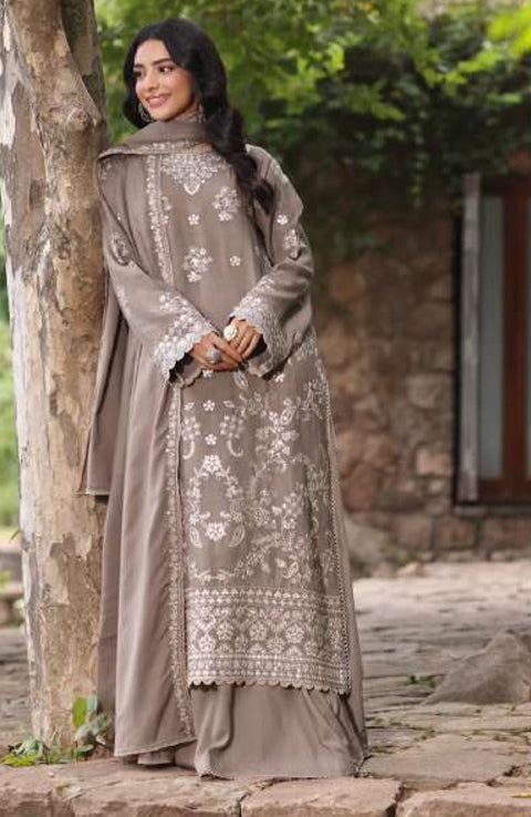 Sadiaasad - SUZAANIKARI WINTER SHAWL'24 BY NOOR BY SAADIA ASAD Embroidered Suits Unstitched 3 Piece - Winter Collection - aubranz.com