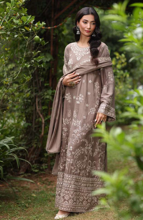 Sadiaasad - SUZAANIKARI WINTER SHAWL'24 BY NOOR BY SAADIA ASAD Embroidered Suits Unstitched 3 Piece - Winter Collection - aubranz.com