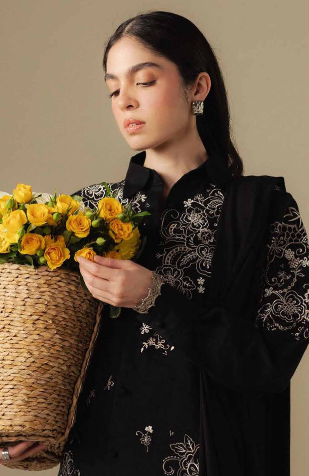 Zara_Shahjahan - COCO WINTER'25 BY ZARA SHAHJAHAN EMBROIDERED KHADDAR SUITS UNSTITCHED 3 PIECE - WINTER COLLECTION - aubranz.com