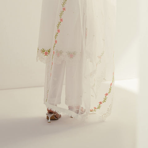 Guzel Luxury Bridal White Kurta with Pearl & Thread Work aubranz.com