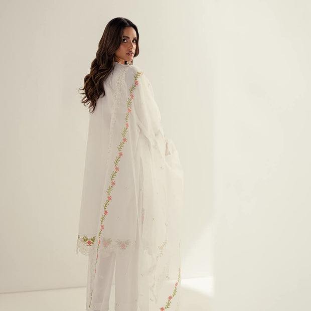 Guzel Luxury Bridal White Kurta with Pearl & Thread Work aubranz.com